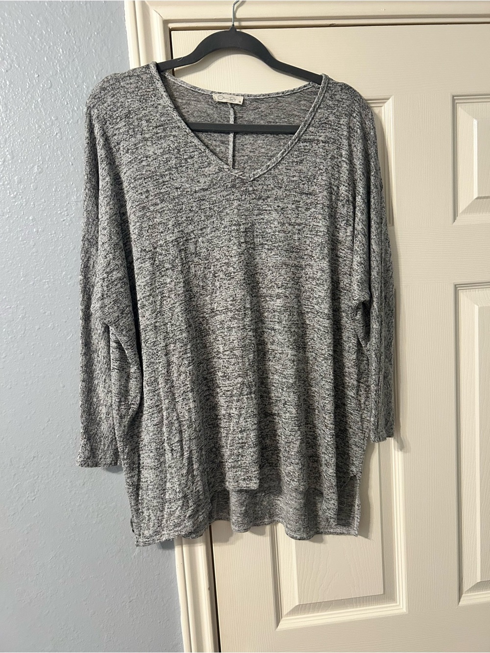 Olivia Rae Gray Marled V-Neck Pullover Sweater